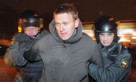 Corte rusa busca condenar activista de anti-corrupción a 10 años de prisión