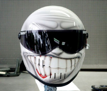 30 cascos muy creativos para motociclistas que no quieren pasar inadvertidos