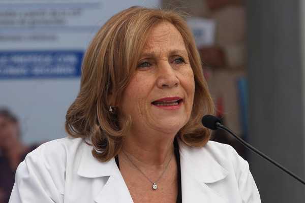 Minsal se disculpó por declaraciones de ministra Molina sobre «clínicas cuicas» donde se practican abortos