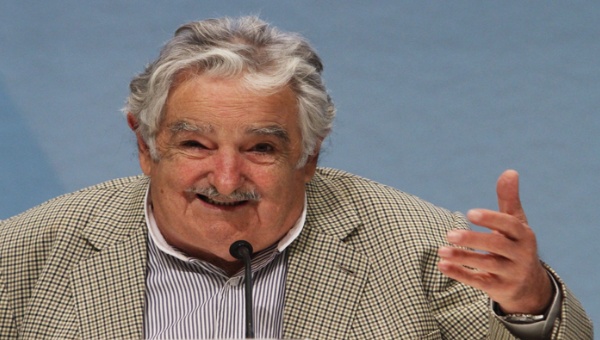 Mujica llama a luchar contra la desigualdad en Latinoamérica
