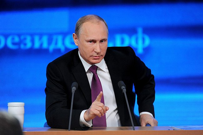 Putin: «Rusia tendrá que apuntar su fuerza militar contra las regiones que la amenazan»