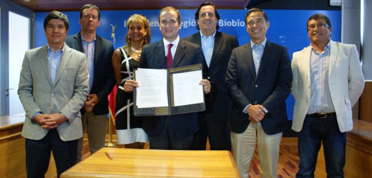 Autoridades firman acuerdo para fomentar el desarrollo de la provincia de Arauco