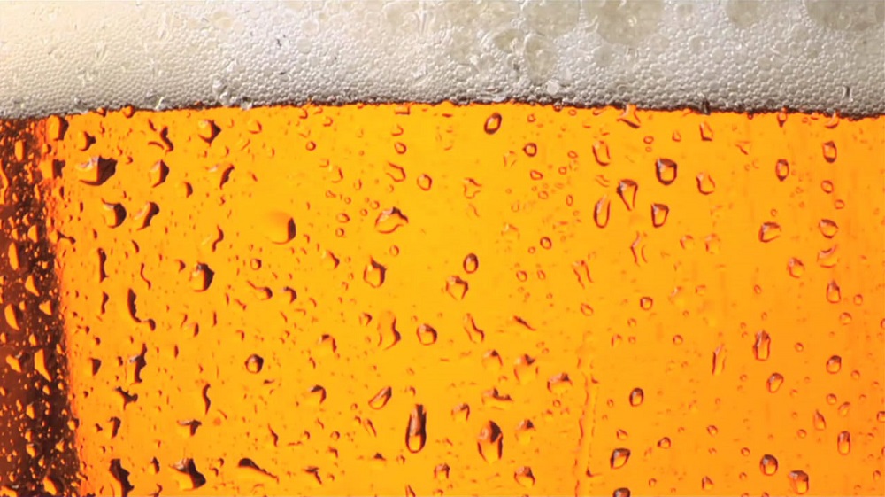 Un componente encontrado en la cerveza podría curar el Alzheimer en el futuro