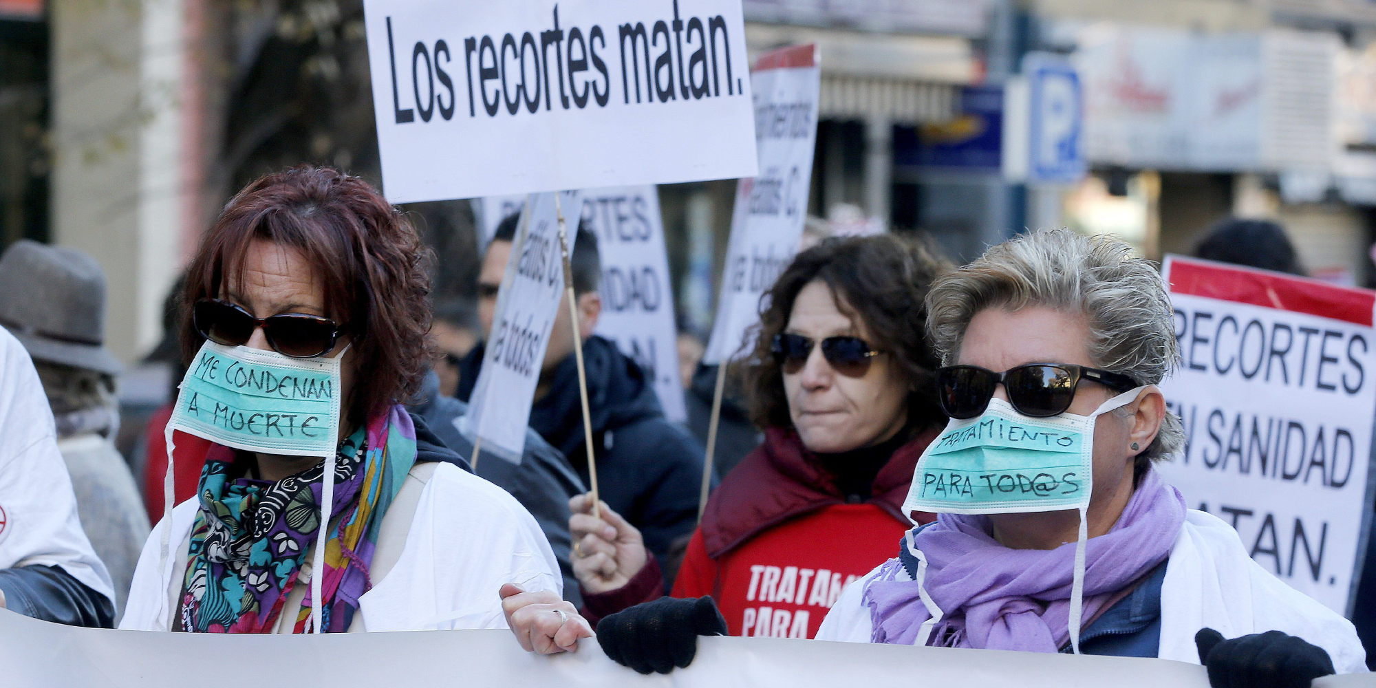 Defensores de la sanidad pública española tachan al gobierno de homicida