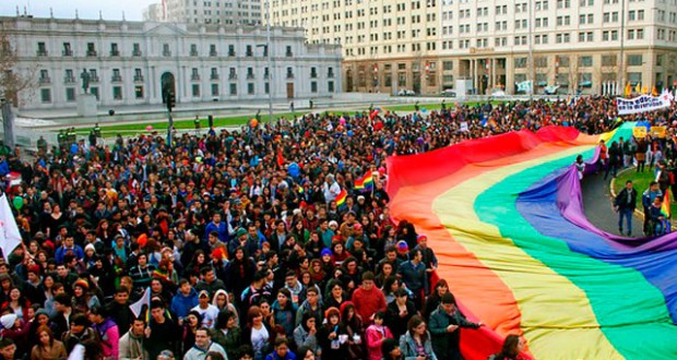 Representante de la Iglesia evangélica dijo que Chile vive una «dictadura homosexual»