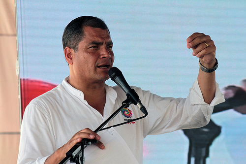 Correa: “Cuando soplan vientos de cambio, los mediocres construyen muros”