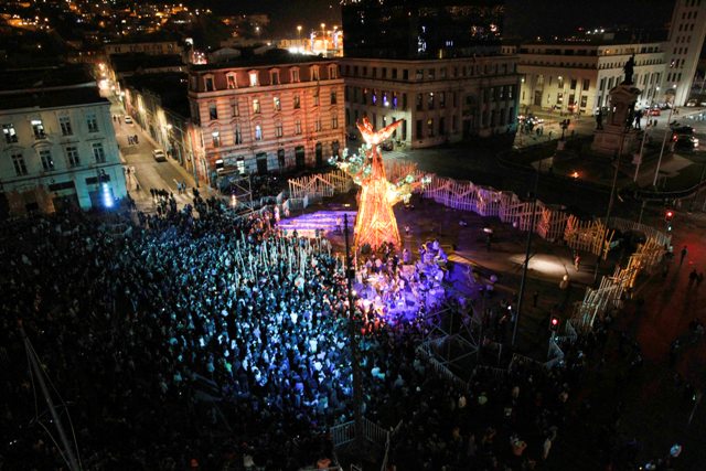 Más de 4 mil personas en obra ciudadana que dio inicio al V Festival de las Artes de Valparaíso