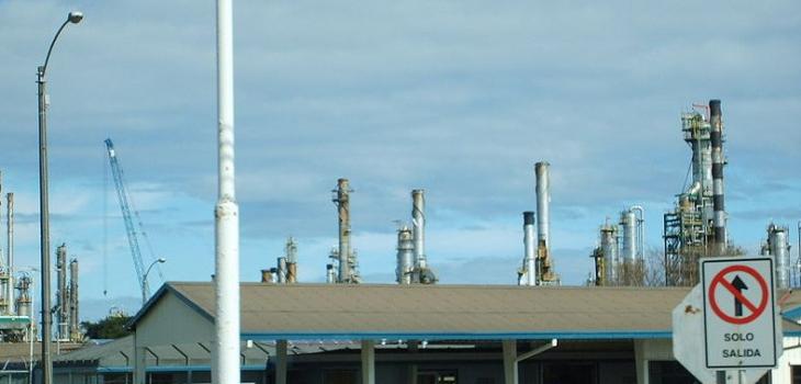 ENAP solicita a vecinos afectados por refinería desistir de acciones judiciales a cambio de relocalización