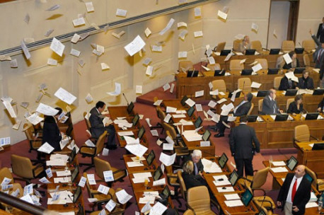 Senado aprobó fin al sistema binominal esta madrugada