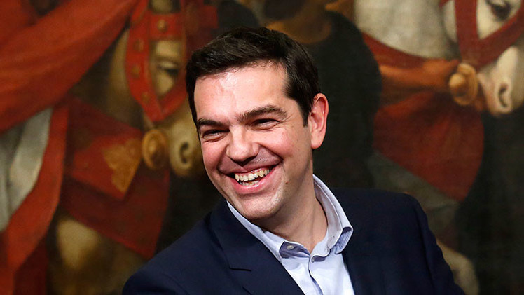 Tsipras declara a la guerra a los privilegios: adiós a escoltas, aviones y coches oficiales