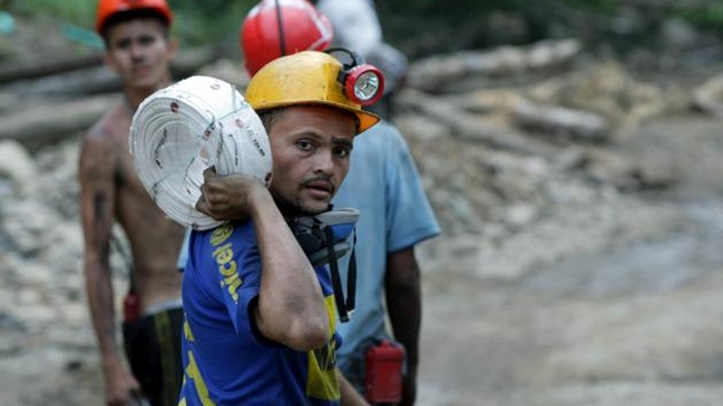 60.000 trabajadores se suman a paro minero en Colombia
