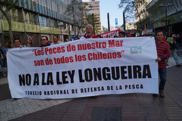 Ley Longueira: Asoman los primeros sindicalistas corruptos en aprobación de la normativa que privatizó los peces