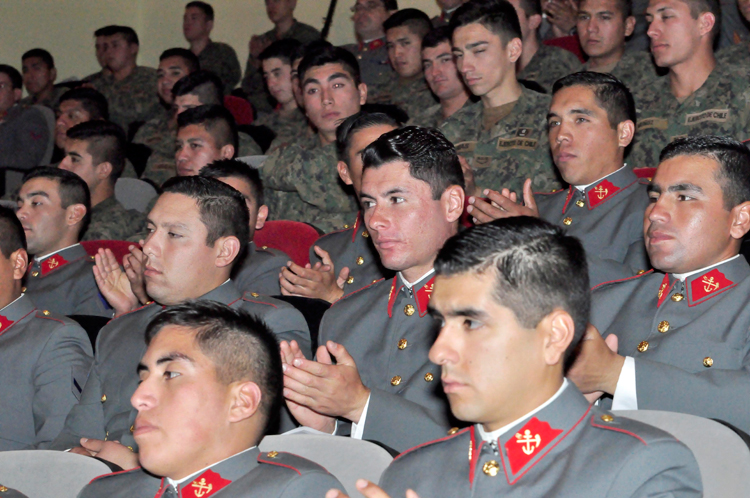 Conscriptos del Ejército podrán estudiar en la Universidad de Chile