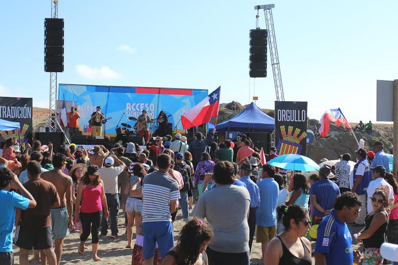 Fiesta playera en comunidad de Canela celebra  libre acceso al balneario Agua Dulce