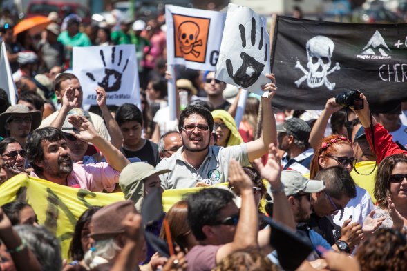#EstePolvoTeMata se toma Antofagasta y da ultimátum de 15 días al Gobierno