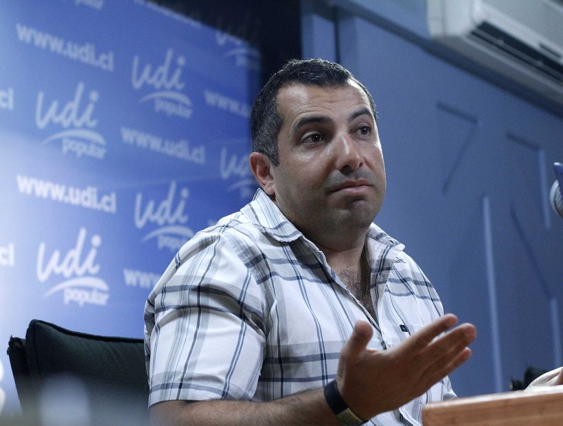 Hasbún niega injurias contra Avilés y elude preguntas sobre sus declaraciones