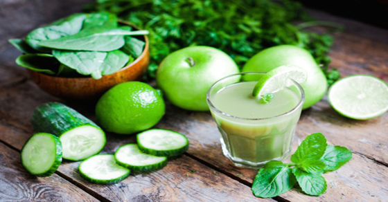 Este zumo verde puede ayudarle a aliviar el dolor de cabeza y migraña en un instante!