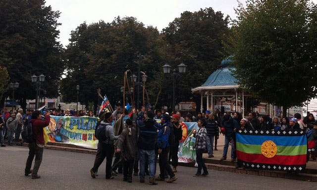 21 organizaciones mapuche marcharon por la unidad y defensa del territorio en Valdivia