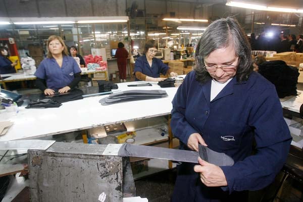 La Tasa de Desocupación total se mantiene en 6,1% y la femenina alcanza el 7,3%