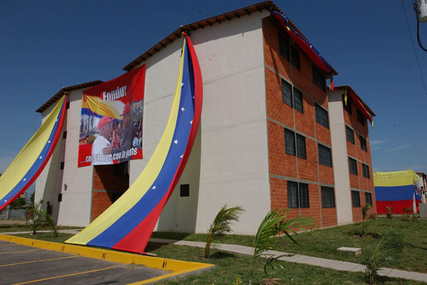 Venezuela: en 2019 el 40% de la población vivirá en viviendas públicas