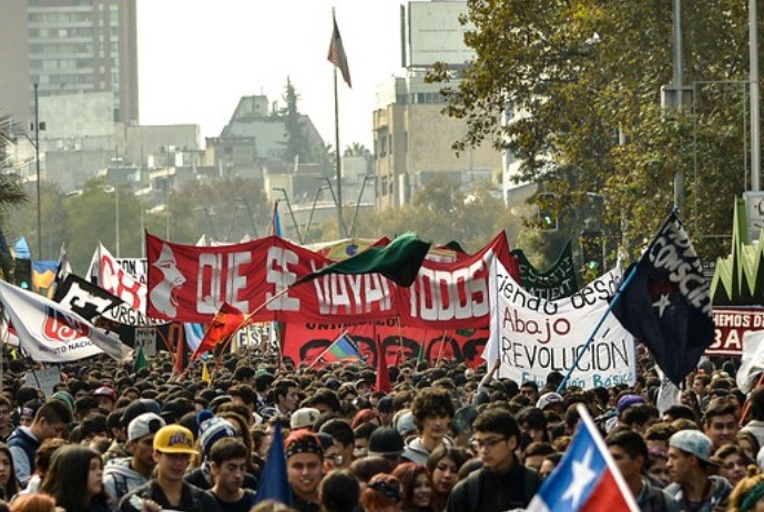 Que Chile decida por su educación: Revive la primera marcha de la Confech de 2015 en El Ciudadano TV