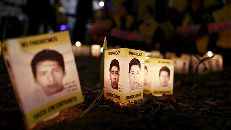 Los padres de estudiantes desaparecidos en México piden ayuda a presunto líder narco