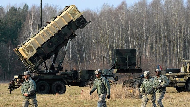 Experto: «La OTAN se prepara para una confrontación militar directa con Rusia»