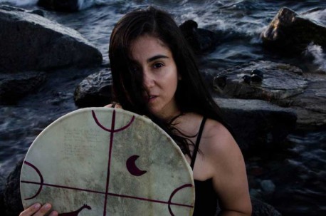 Anahí Mariluan, la que canta a través del kultrún