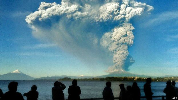 Siguen las expresiones de la Madre Tierra: El Calbuco hace erupción por tercera vez
