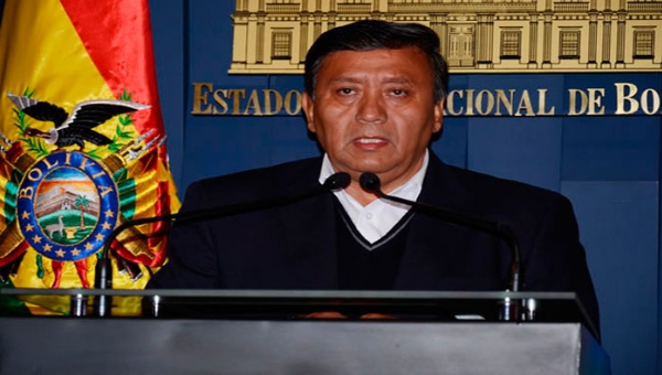 Presidente Morales se disculpa con Chile y destituye a ministro de Defensa tras malentendido