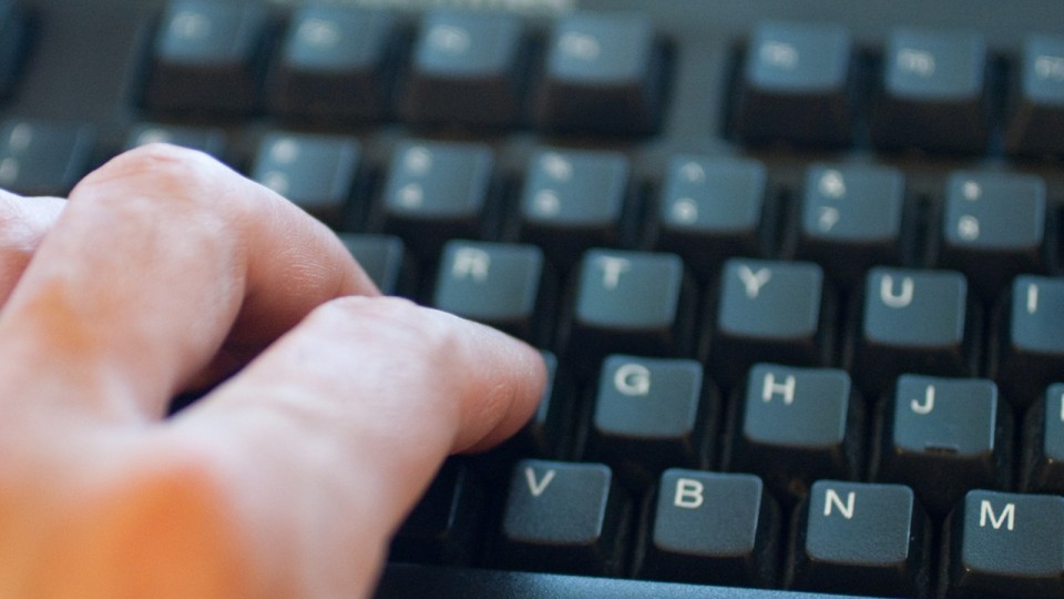 La forma en que usas tu teclado podría revelar principios de Parkinson