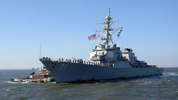 Cazas rusos fuerzan a un destructor de EE.UU. a retirarse a las aguas neutrales en el mar Negro