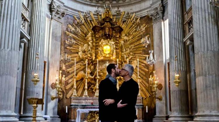 El Vaticano califica la legalización del matrimonio gay como «una derrota para la humanidad»