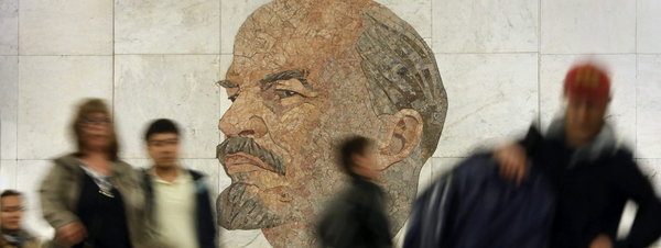 El metro de Moscú cumple 80 años, una auténtica obra de arte soviética