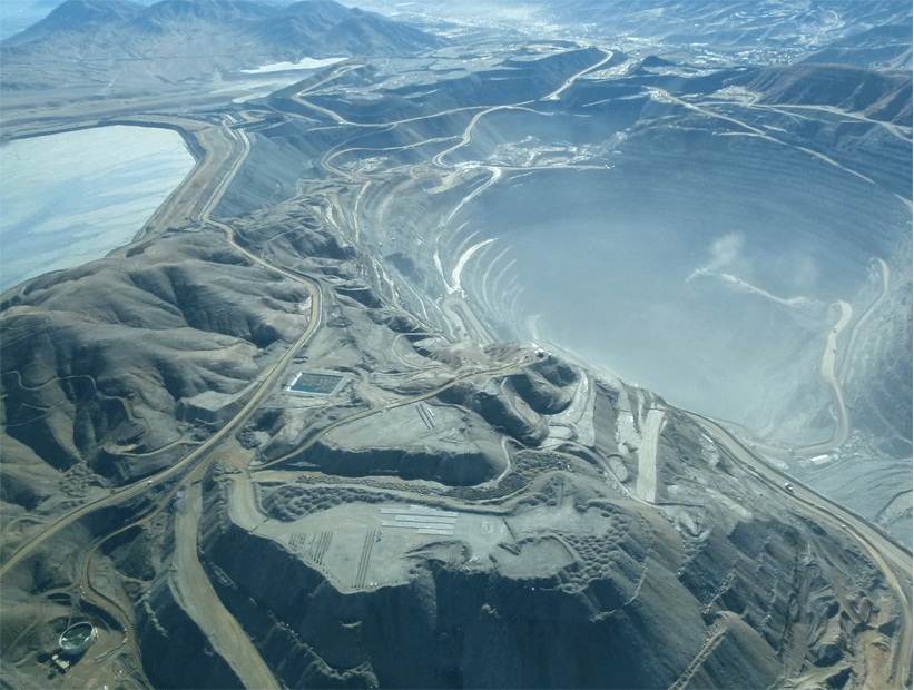 Proyecto minero en Tierra Amarilla provoca bajada del Río Copiapó