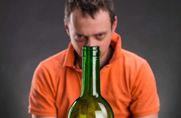 10 señales de que estás consumiendo mucho alcohol