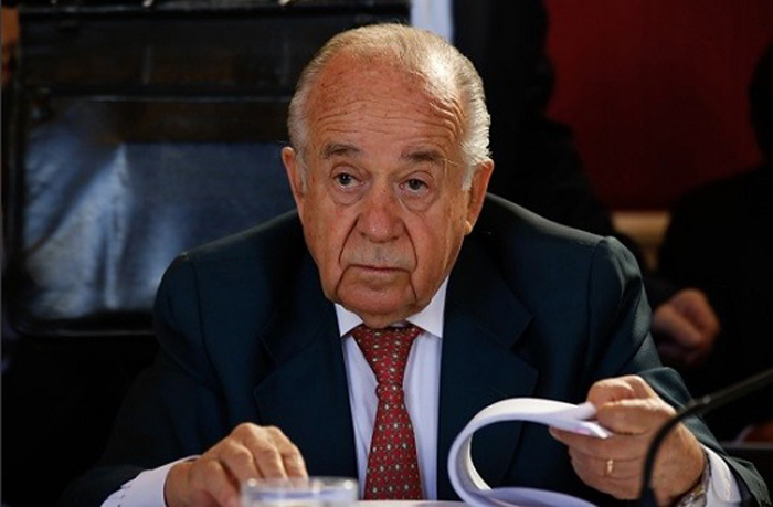 Senador Andrés Zaldívar dice que el Frente Amplio «no es bueno para el país»