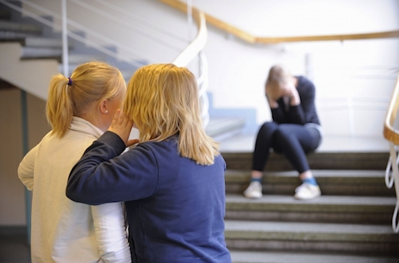 Finlandia aplica plan modelo para frenar acoso escolar