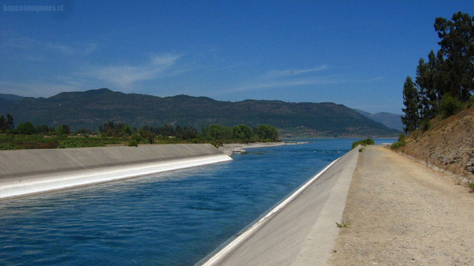 MOP planea construir 19 embalses de aquí a 2024 y 16 plantas desalinizadoras de agua de mar