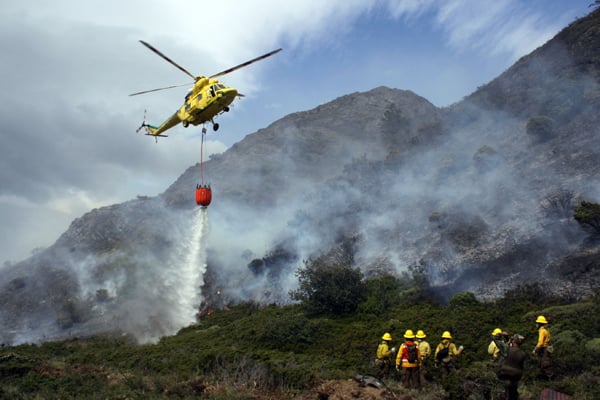 CONAF anuncia compra de tres aviones y equipamientos para combatir incendios