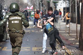 Solicitan al Ministerio de Interior hacer pública la lista de Carabineros civiles que participarán de las Marchas convocadas por la CONFECH