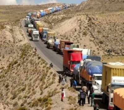 Bolivia dice que Chile incumple el Tratado de 1904 sobre libre tránsito por paro aduanero