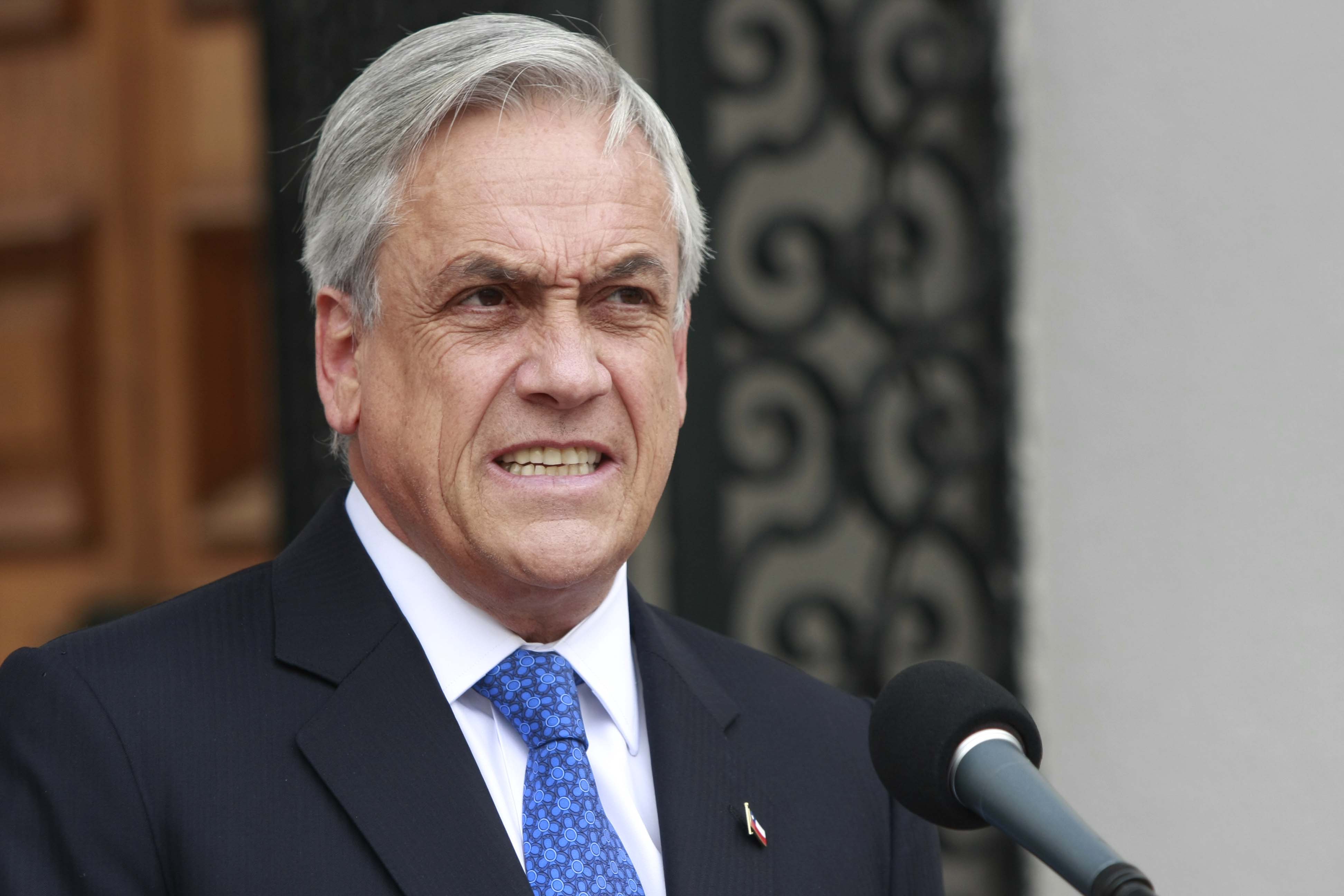 Piñera frente a los empresarios: «el actual gobierno está conduciendo a Chile por un camino equivocado»