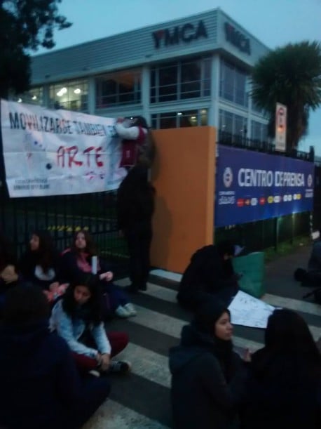Temuco: Secundarios se toman punto de prensa de Copa América