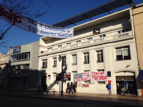 Paro de la Universidad Diego Portales afecta a 21 carreras