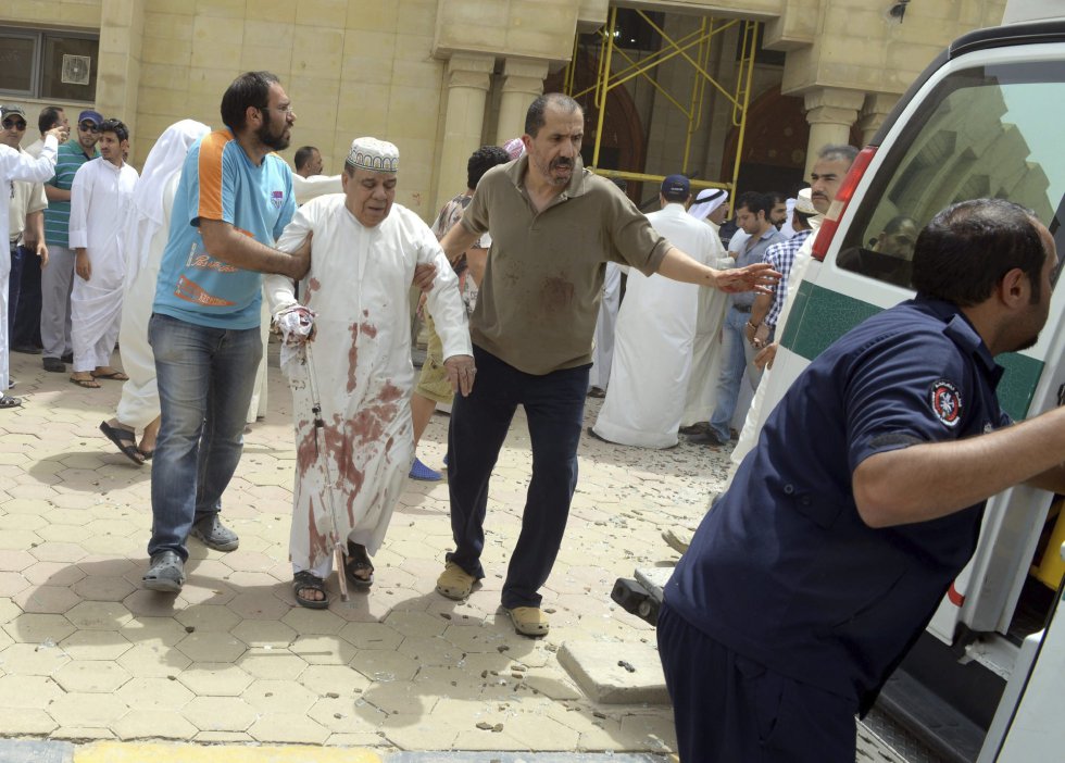 Atentado en Kuwait deja al menos 25 muertos
