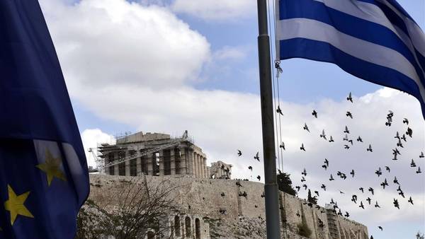Atenas recalca que no bajará las pensiones ni subirá el IVA como le reclama el FMI