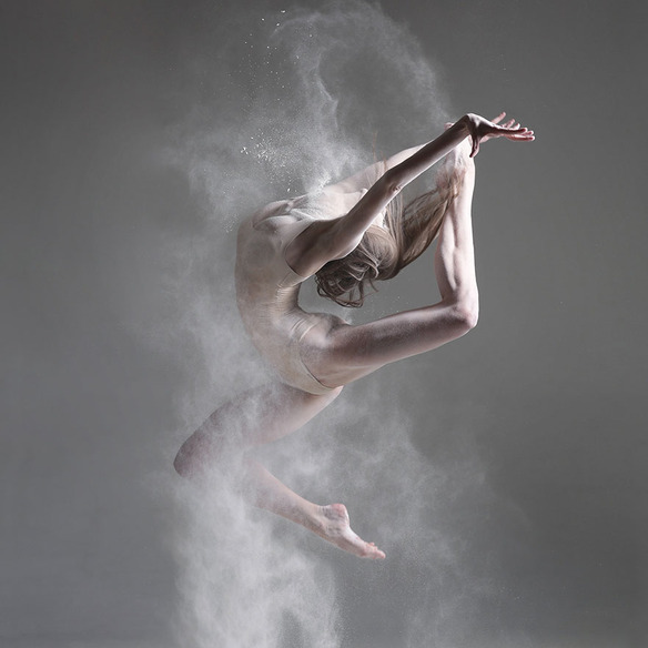 Fotógrafo captura la esencia y la fuerza del baile con estas poderosas imágenes