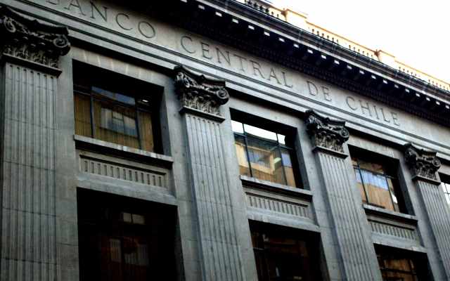 Banco Central prevé un escenario complicado para la economía chilena