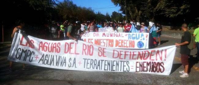 Activistas contra central hidroeléctrica Agua Viva: ¡Morir luchando, sin agua ni cagando!